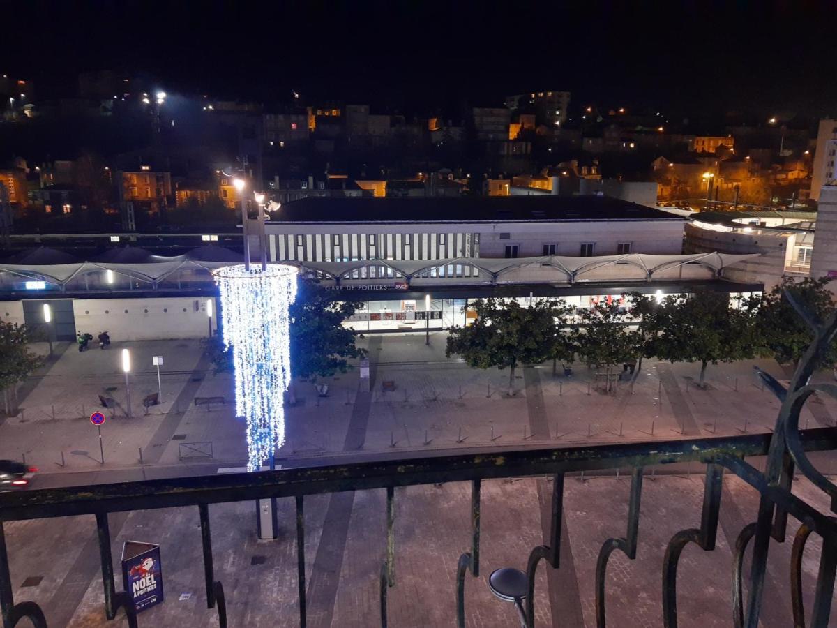 Hélios Hôtel Poitiers Exterior foto